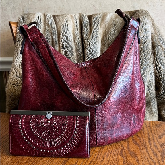 Patricia Nash Handbags - Patricia Nash Deep Red Distressed Leather Hobo Conceal Carry Bag and Wallet